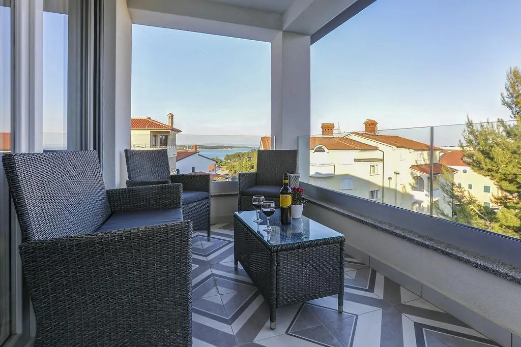Viras Luxury Holiday Premantura 0*,  Croatia